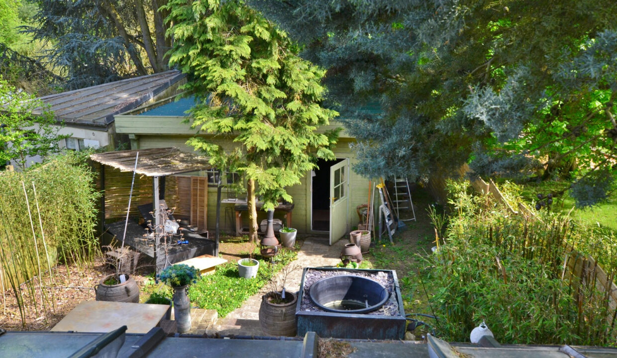 10a22023e79b3ec879a5da452586a51d