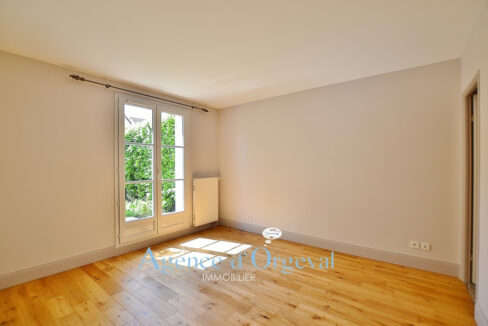 10ec59189e78424cd524168aa5dae064