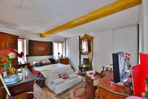 1124a92a6fd4bad34ea8bdf5ab4020b8