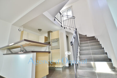 701695c40958126dd79aacc273f3f56b