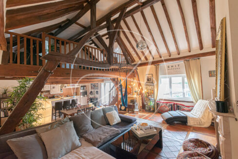 photo_022b1b511eb43d6699a3e1f6453ea77a