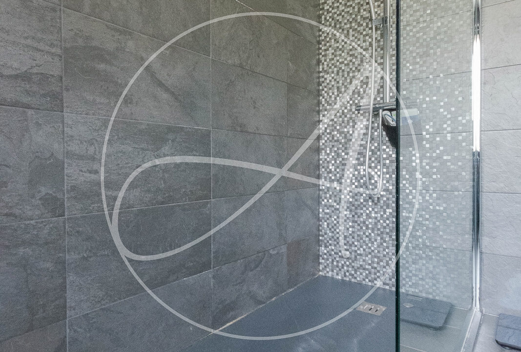 photo_0404bfe3dca8a714e52a0c4646e9a7f1