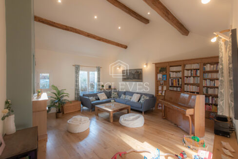 photo_05daf775bf7724875c8dd3d9597fccbd