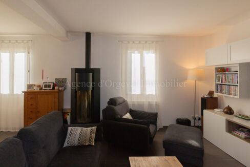 photo_06b72449385bc868cbd933368dc8a637