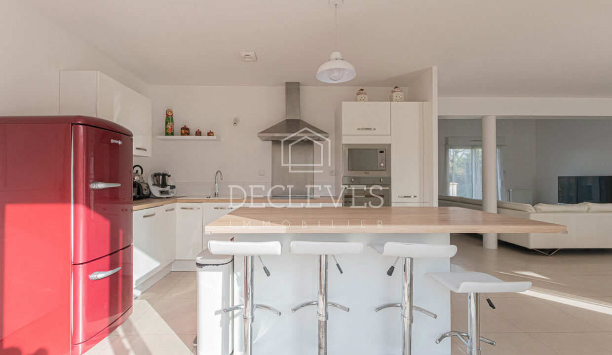 photo_090259bc46cbf43afece293f4bd33d15