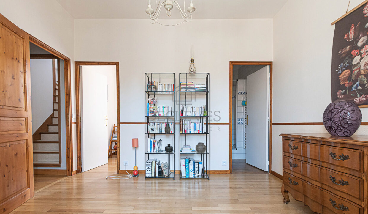 photo_11dee1e08bf562f96df259a80f2f1b57