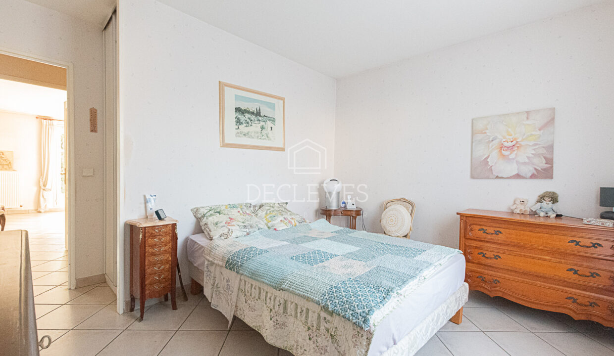 photo_241718bf9bcded713df8ee9ba4306d12