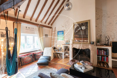 photo_57c2b3fa6051d03bc1411c3e3e67be5f