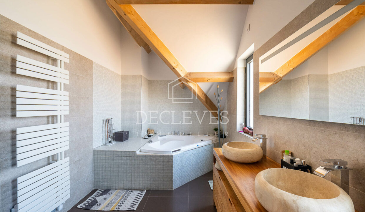 photo_97942ce7ea08288deba8e9fbf460577c