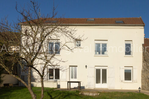 photo_c99716bcaa0d41080563f43193bcedb4