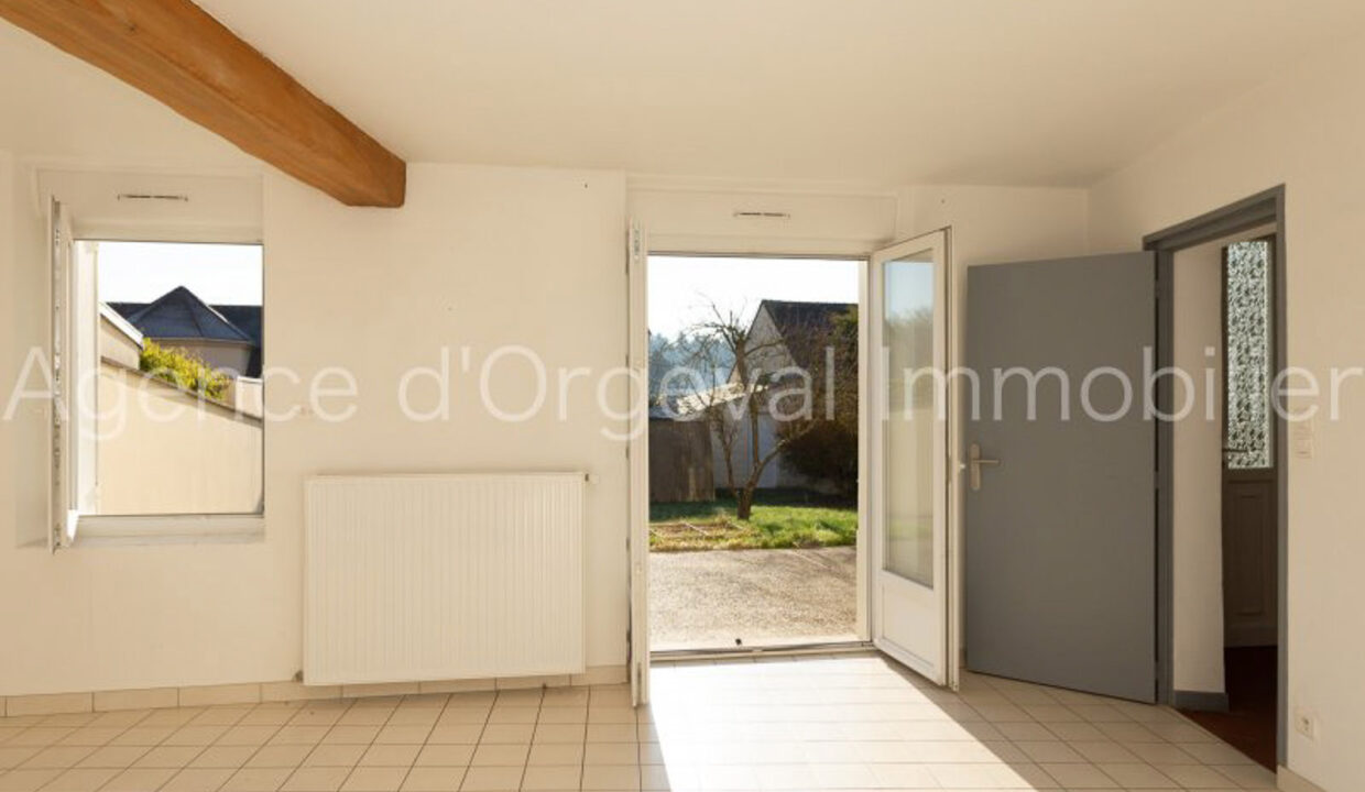 photo_dc5003fbc8b20d1e43b5e8d71f111033