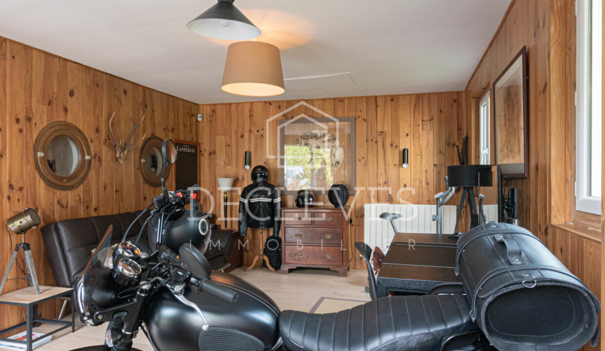 photo_e12aae80c0f9a749c6550ed8216fa515