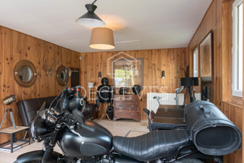 photo_e12aae80c0f9a749c6550ed8216fa515