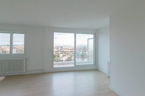 photo_e9325dc5d7c39ef4c6ea00cc1dd22809